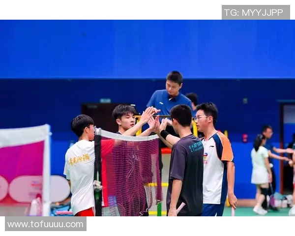 成都羽毛球队整体表现分析：压制与失误的双重影响探讨